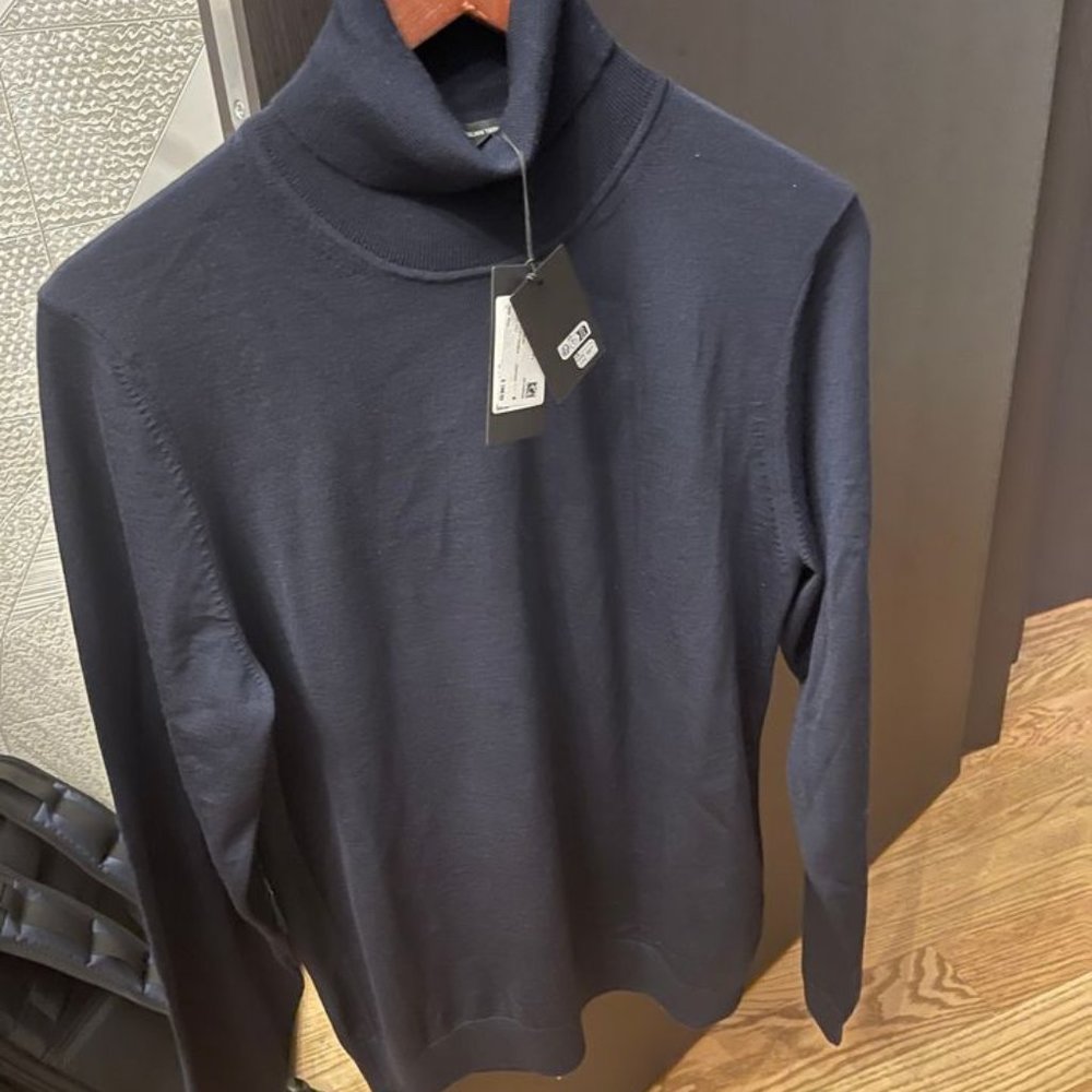 boss sweater